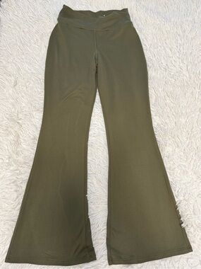 Evsie Girl’s Olive Green Flared‎ Leggings